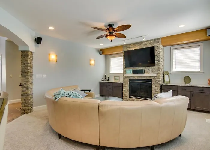 Ferienhaus Walk To Beach! Group-friendly Ocean Getaway