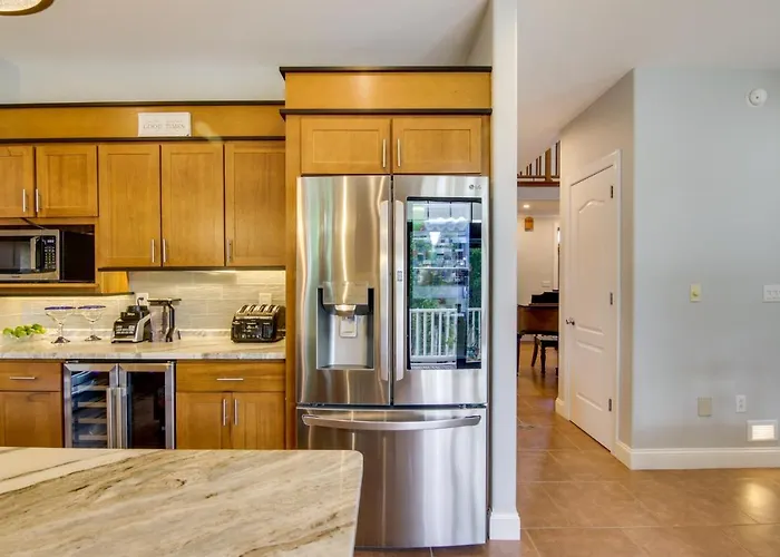 Ferienhaus Walk To Beach! Group-friendly Ocean Getaway Ocean Stadt